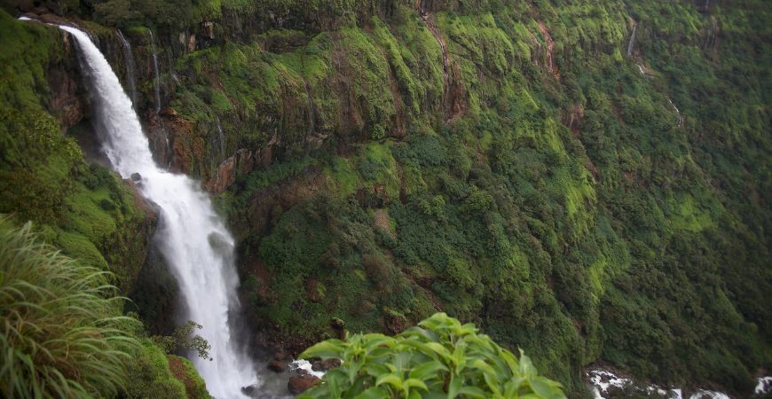 Explore Bhilar Waterfalls: Panchgani's Natural Beauty